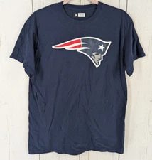 NFL Team Apparel Size Large Blue Patriots Graphic Short Sleeve Womens Top