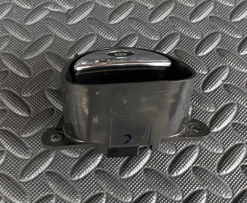 Interruptor de freno de estacionamiento eléctrico Jaguar XJ8 XJR 2004 2005 2006 VDP X350 2R832B623AD Foto 4 de 4