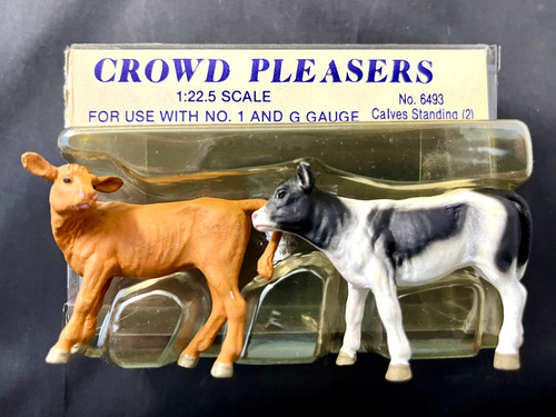 Crowd Pleasers escala 1:22,5 #6493 terneros de pie (2) | Condition: New