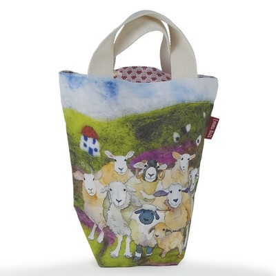 Emma Ball FILTED SHEEP SMALL BUCKET BAG, Projekttasche, Stricktasche, Häkeln