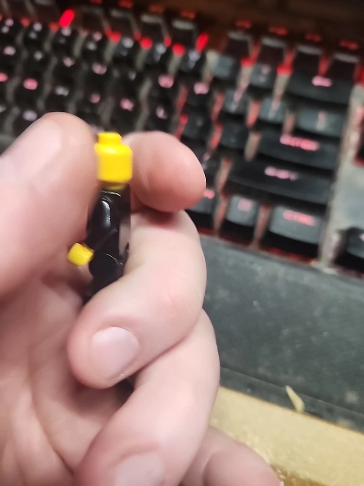 LEGO Clásico Ciudad Policía Minifigura Oficial Policía De Colección Foto 2 de 4