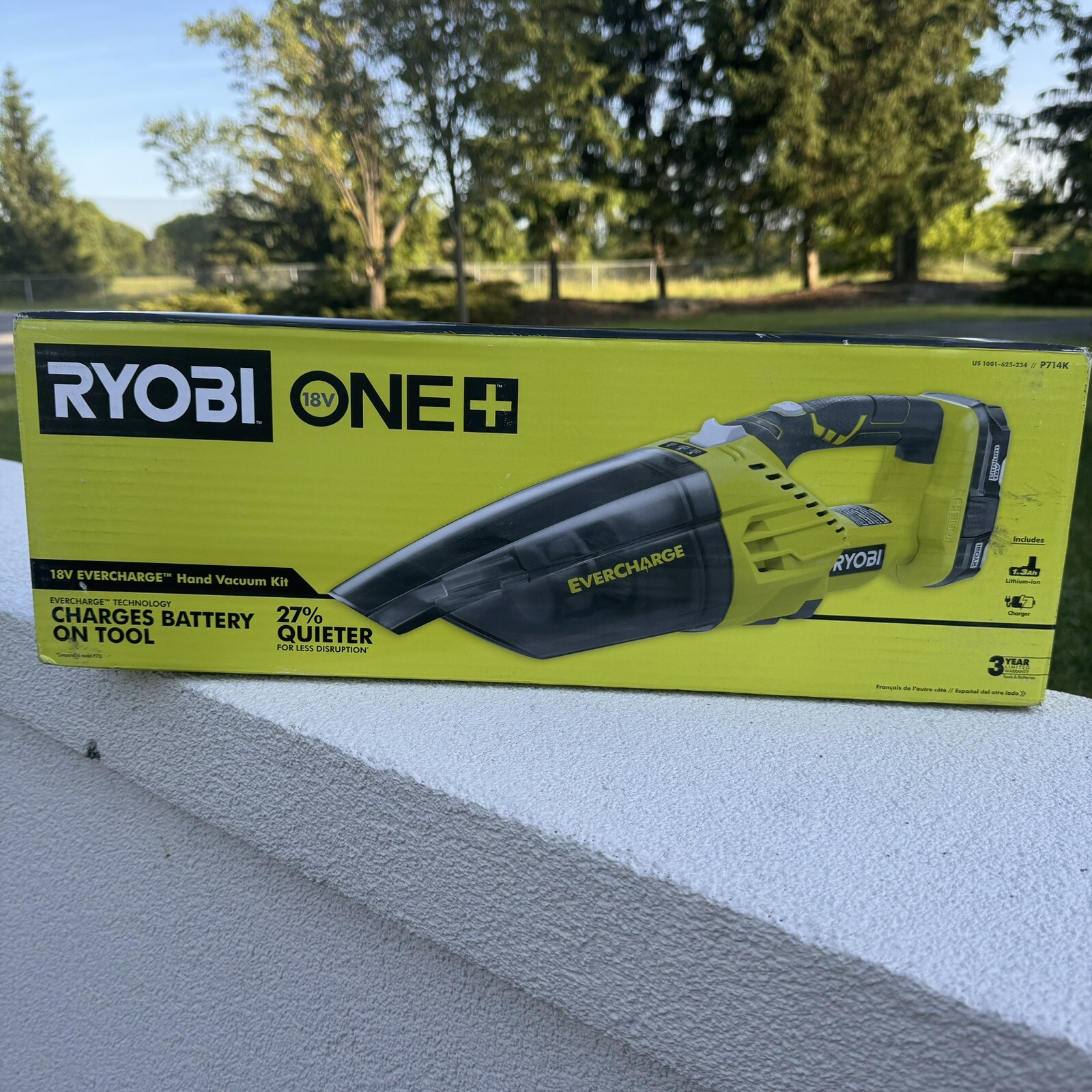 RYOBI 18Volt LithiumIon Cordless EVERCHARGE Hand Vacuum Kit