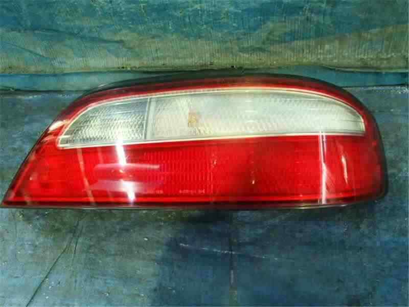 JDM NISSAN R11 PR11 Presea ZENKI Tail lights Right side