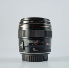 EXCELLENT Canon EF 85mm f/1.8 USM Medium Telephoto Lens
