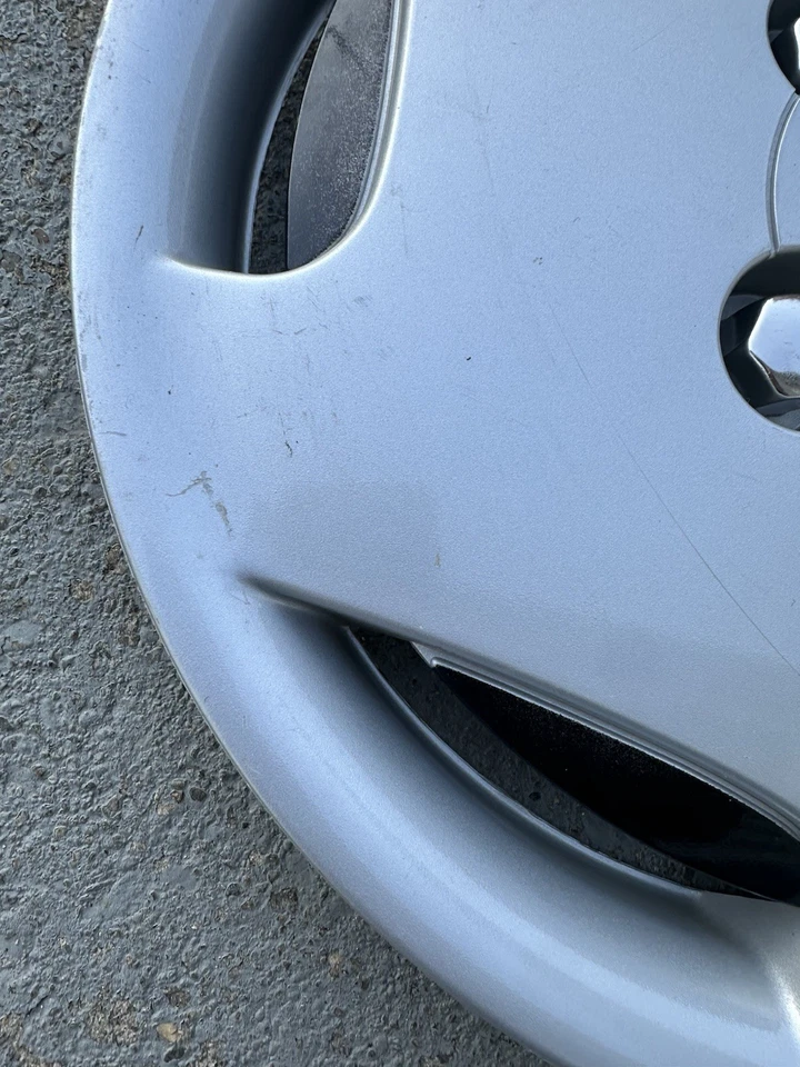 Calota One 93-97 GEO Prizm 14” tampa de roda 10199655 boa! - Imagem 3 de 4