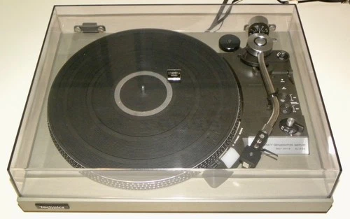 TECHNICS SL-23A Belt Drive Automatic Turntable w/ AUDIO-TECHNICA Cartridge PARTS