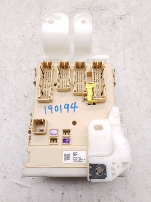 14 15 16 17 TOYOTA COROLLA S CABIN FUSE BOX 82730-02F40