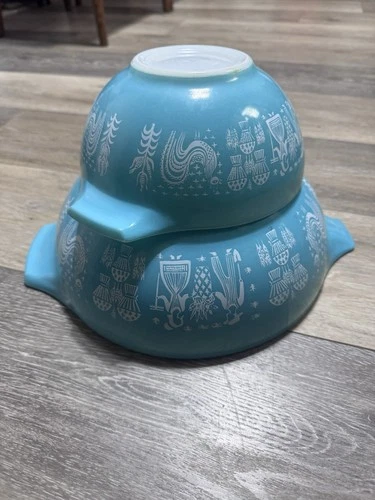 Vintage Pyrex Amish Butterprint Turquoise White Cinderella Mixing Bowls set of 2