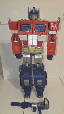 MP-01 Transformers Masterpiece Optimus Prime w/ Blaster & Matrix