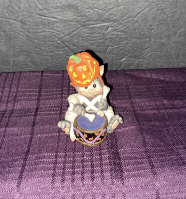 Halloween Cat Figurine Playing Drum With Bones-Wearing Pumpkin Hat