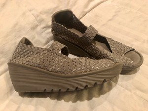 skechers memory foam wedge sandals