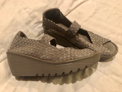 skechers weave sandals