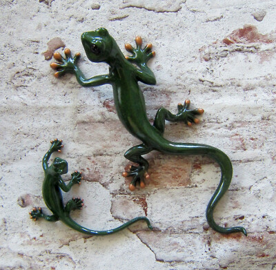 Ausgefallener grüner Salamander hängend stellen Wanddeko Echse Gecko Figur Deko