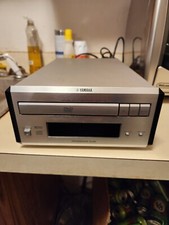 Yamaha Natural Sound DVD Player DVD-E600