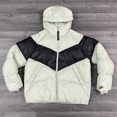 nike mint windrunner