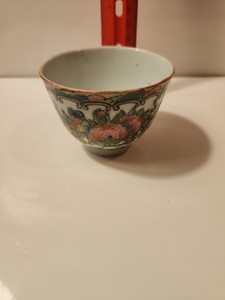 antique Chinese export porcelain tea bowl, likely from the 19th century.