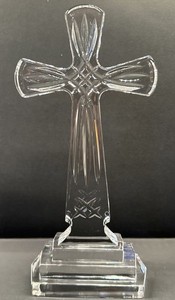 Clear Hand Cut Lead Crystal Glass Cross Crucifix Free Standing TableTop Towle