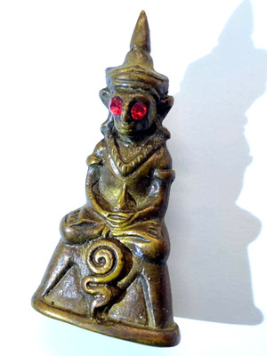 Ancient Phra Ngang Red Eye Deity Thai Amulet Seduction Dark Arts Curio Mojo