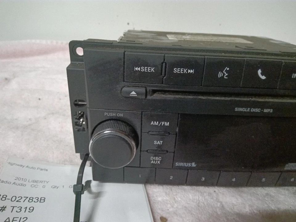 Equipo de audio radio Am-fm-cd ID RES con satélite Dodge Nitro 2008-2011 Foto 3 de 4