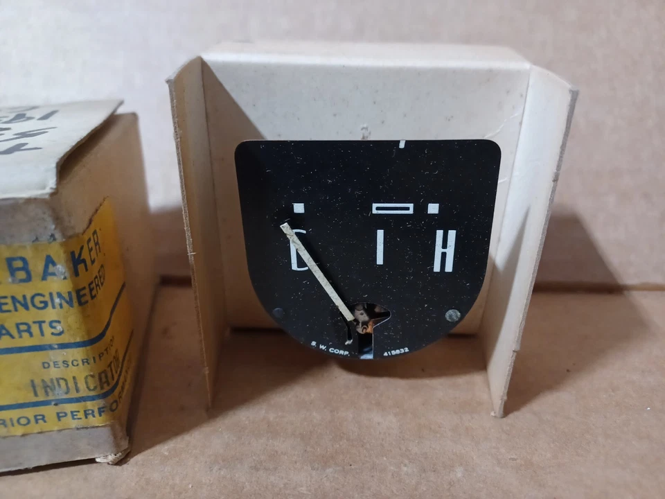 Radímetro medidor de temperatura Studebaker Champion 1950 nuevo en stock parte # 526719 Foto 2 de 4