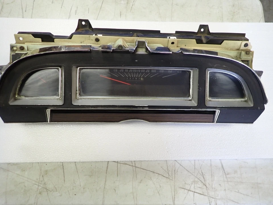 Cuadro de instrumentos velocímetro Mercury Cyclone Montego 1970 1971 ¡Bonito original! Foto 2 de 4