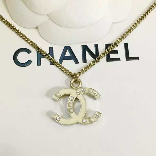 Chanel necklace cc gold outlet