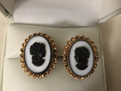 Vtg Armco Cameo Earrings 14K Gold Filled Classic Retro Beauty Timeless Style 1 