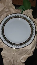 Thun Karlovarsky 8 Pc Constance 24k Gold Green Linen Dinner Plate Set