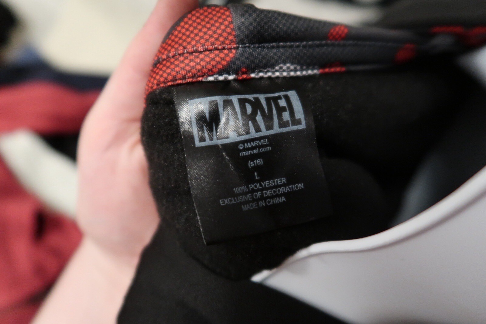 Deadpool Marvel Polyester Hooded Jacket Hoodie Si… - image 3