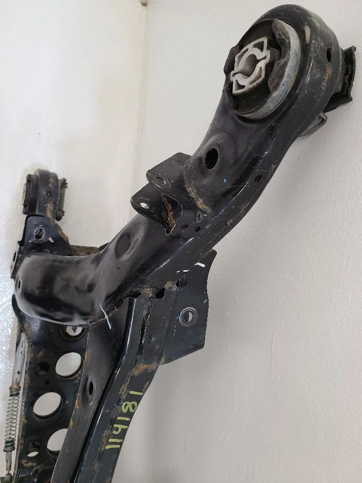 2016 - 2023 DODGE DURANGO Crossmember/K-Frame Rear 3.6L Foto 4 de 4