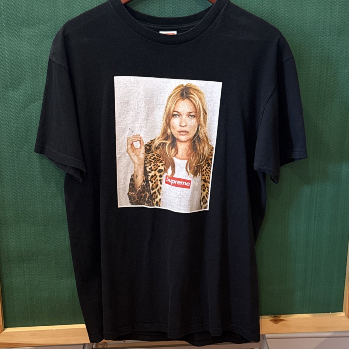VINTAGE Supreme Kate Moss Graphic Print Black Men's Cotton T VINTAGE Supreme Kate Moss Graphic Print Black Men's Cotton T