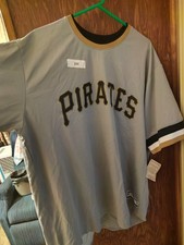 Top 10 Roberto Clemente Baseball Cards 14
