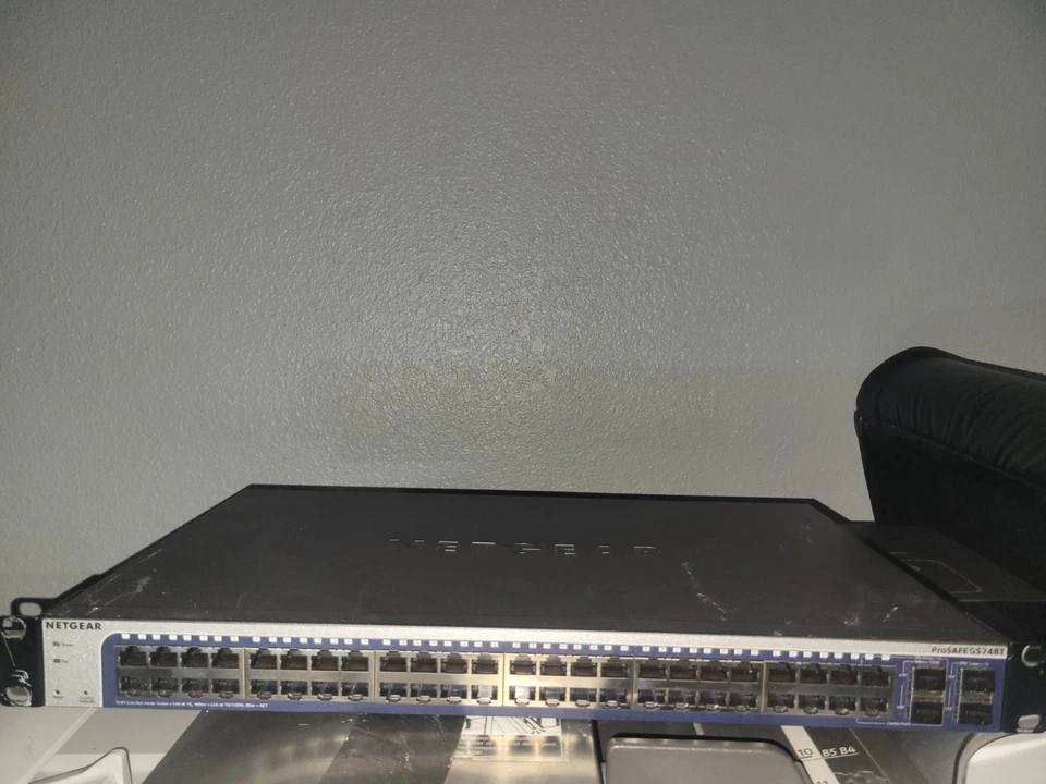 NetGear ProSafe (GS748T-500NAS) 48-Ports Rack-Mountable Switch Managed - Image 2 of 3