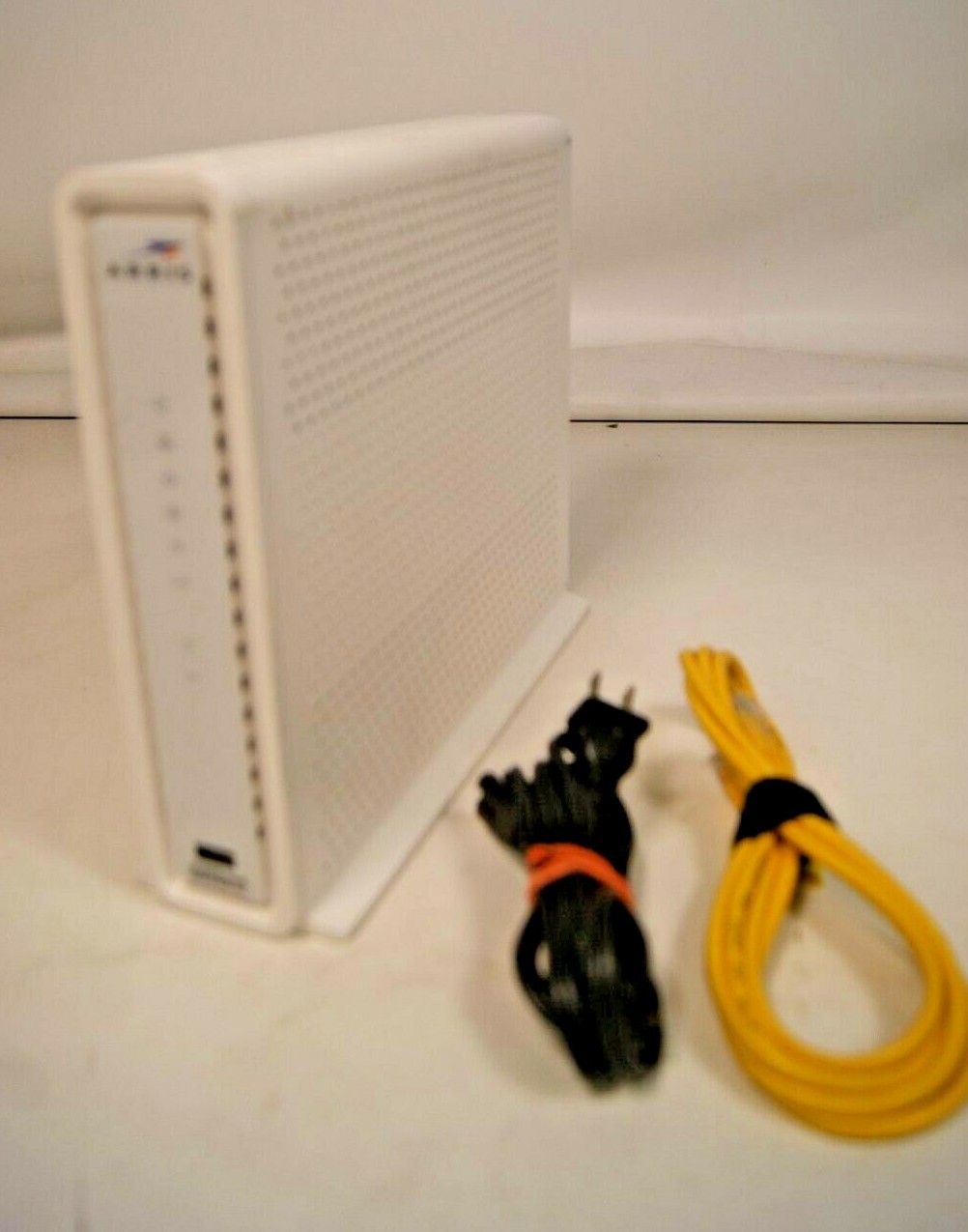 ARRIS SURFboard AC1900 Dual-Band Router with DOCSIS 3.0 Cable Modem ...