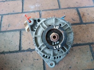 Lichtmaschine 120A V6 VW Passat 3B AUDI A4 B5 A6 4B 078903015F 0123510061