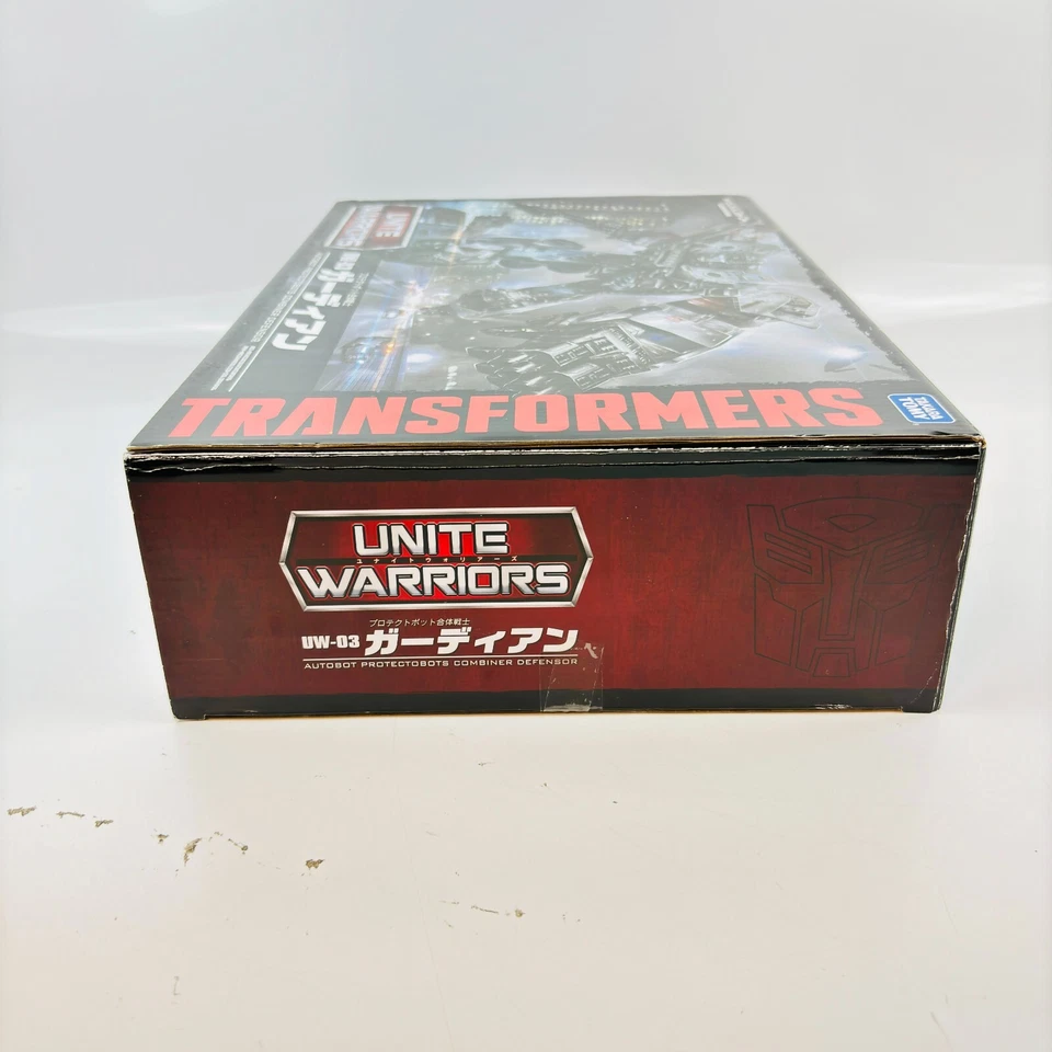 Takara Tomy UW03 Guardian Transformers Unite Warriors Action Figure Japan - Image 4 of 4
