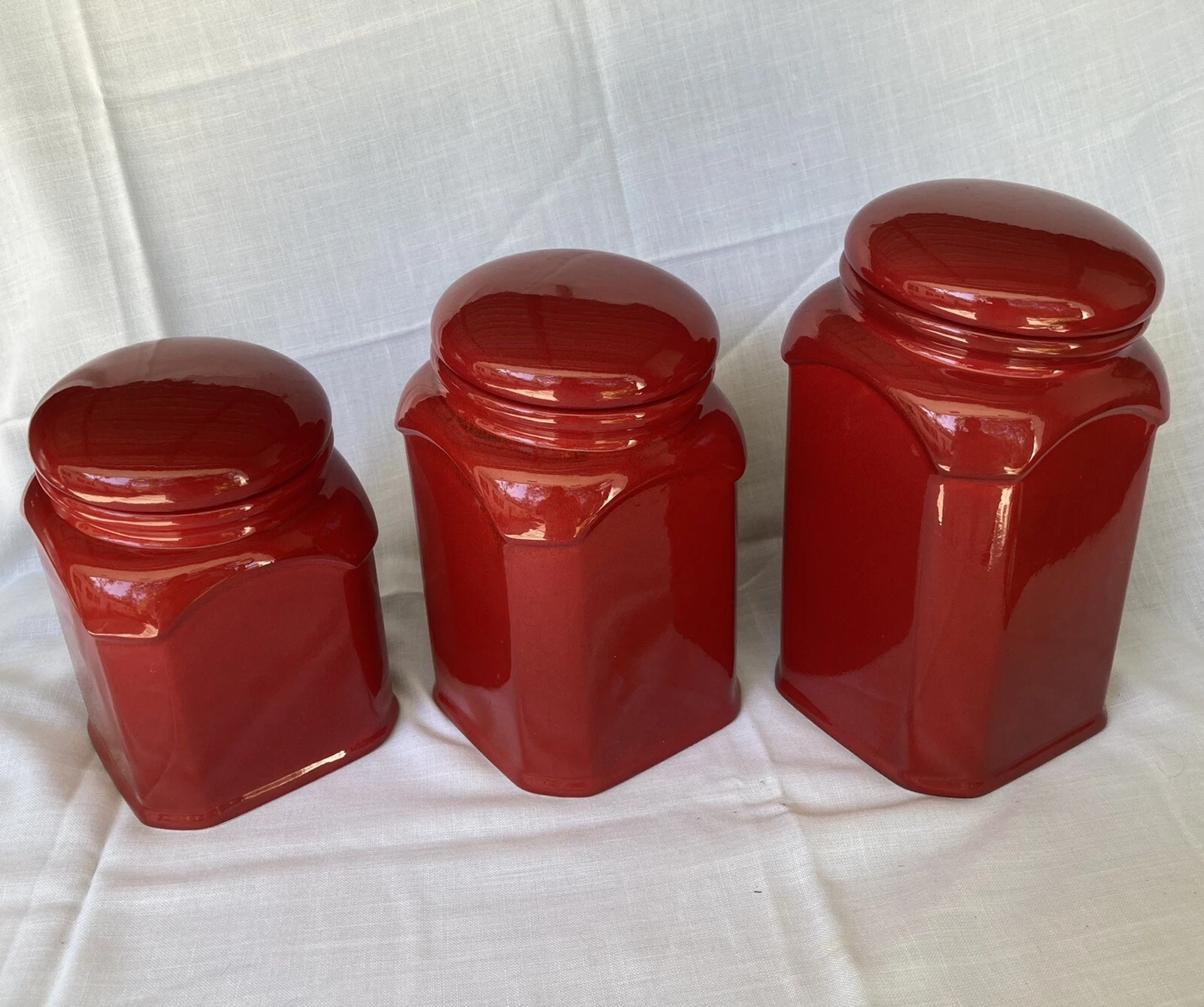 Artimino 3 pc Cannister Set earthenware Fire Cranberry Red Square Airtight Lids