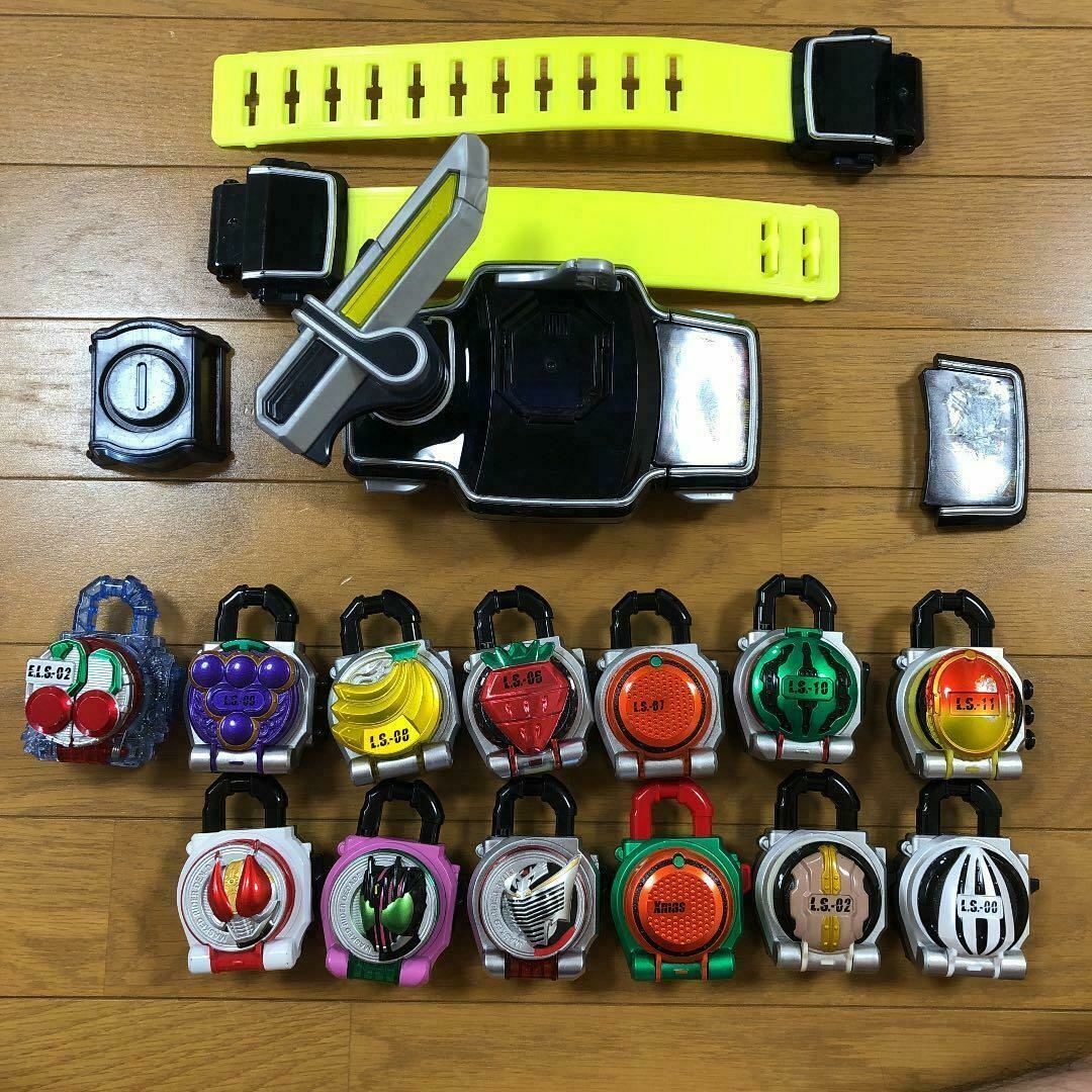 Kamen Masked Rider GAIM DX Sengoku Driver Lock Seed 13p