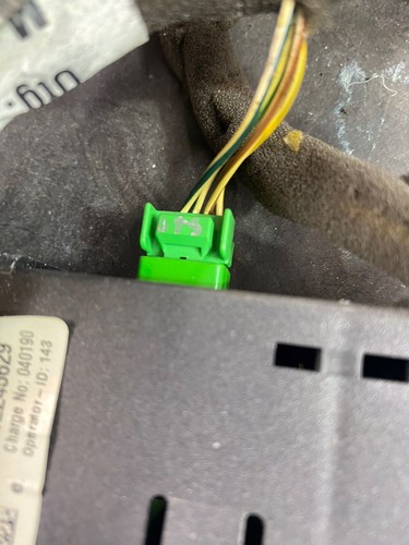 05 Volvo Xc70 Trailer Module With Wiring Harness 12245629 - Picture 8 of 13