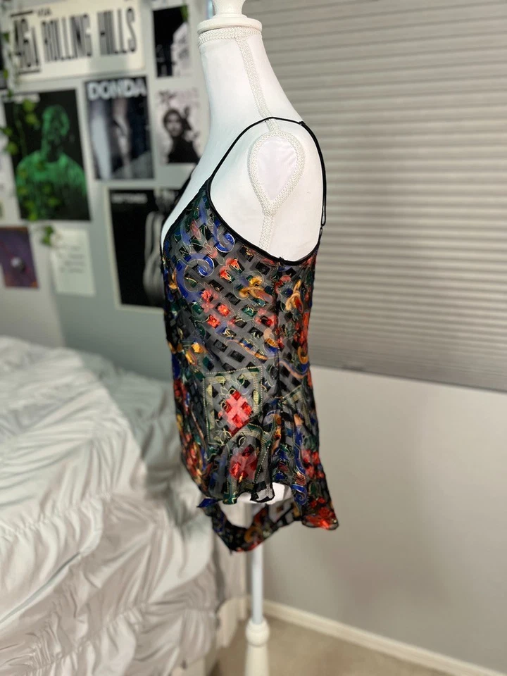 Peluche Vintage Etiqueta Dorada Victoria’s Secret M Floral Malla Transparente Negro Multicolor Foto 2 de 4