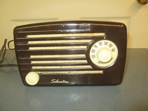 1950 Silvertone 1 Chassis 132.878