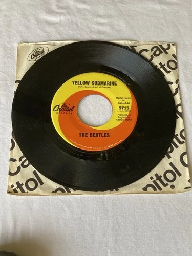 Captial  Records 45 The Beatles -Yellow Submarine & Eleanor Rigby  NM