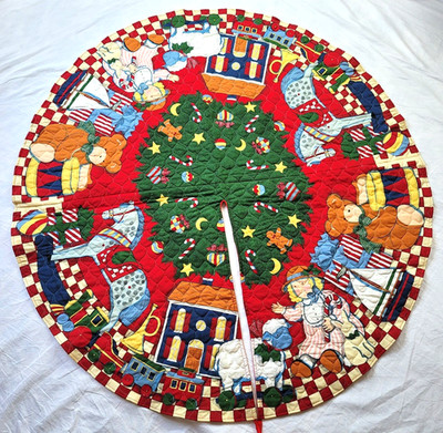 Susan Winget Quilted Christmas Tree Skirt 50x53 Completed Lined Train Toys Flaws