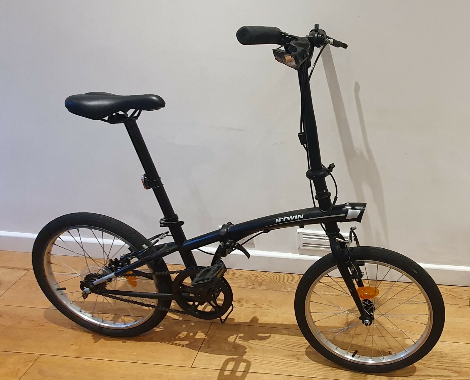Btwin Tilt 100, Folding Bike, Single Gear, Black Used – Folding Bikes 4U –  Folding Bikes 4U