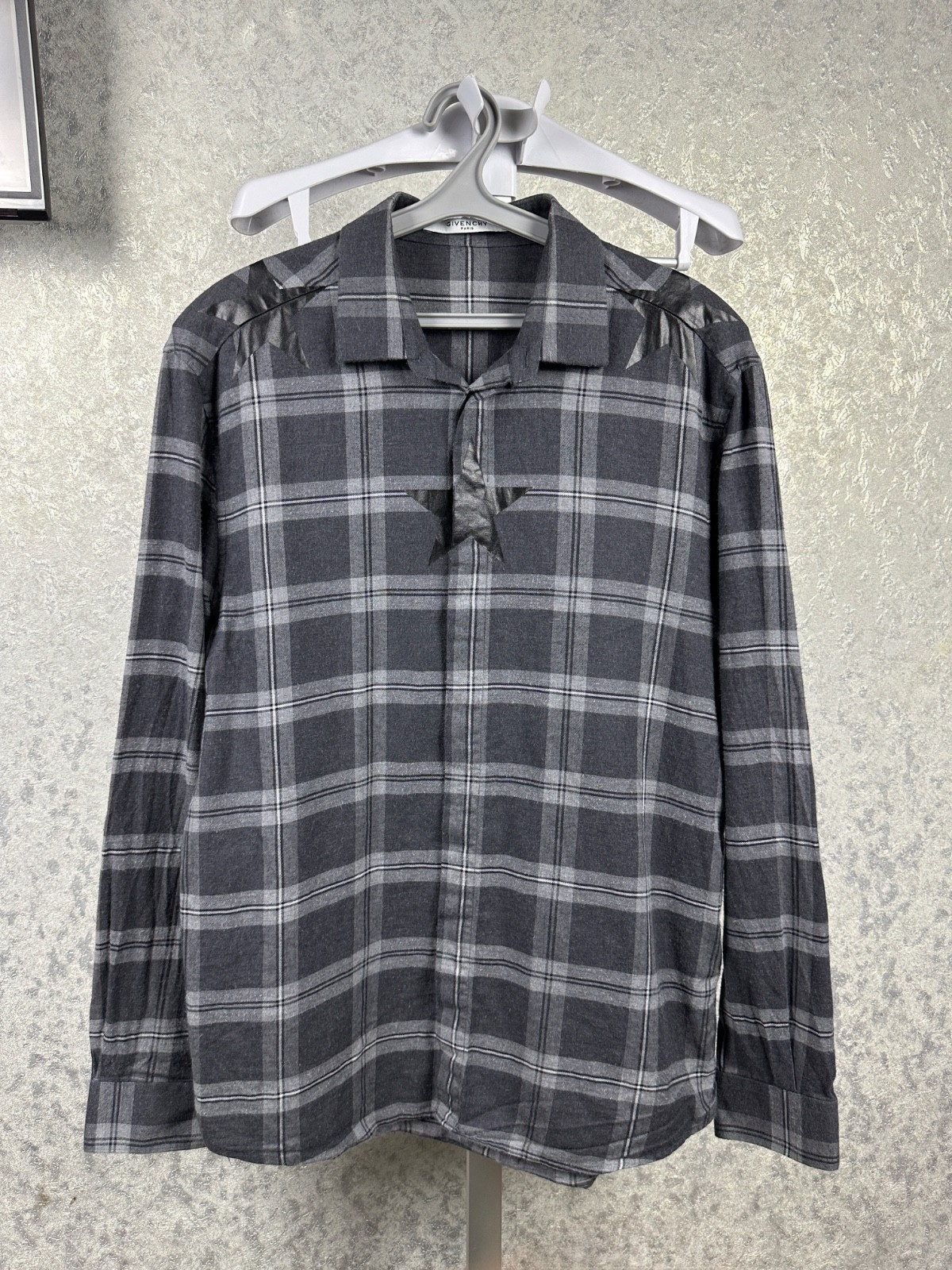 Givenchy Men's Star Print Checked Cotton Button-Up Shirt Size 42