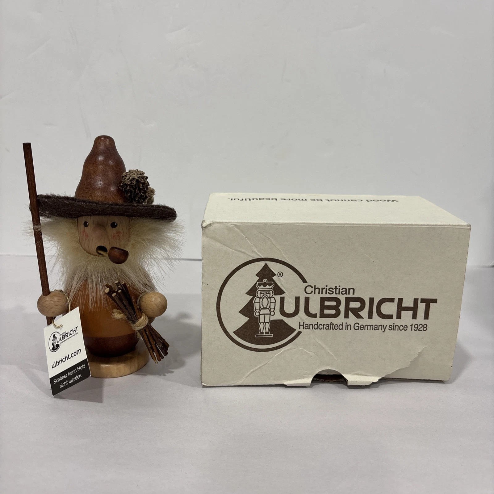 Christian Ulbricht RM Waldmann Natural Smoker Forest Man Made in Germany 5 1/2”
Opens in a new windo
