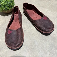 Ox blood Red Leather Heart Slip On Flats Shoes Women's Size 8 Vibrom Sole Fall