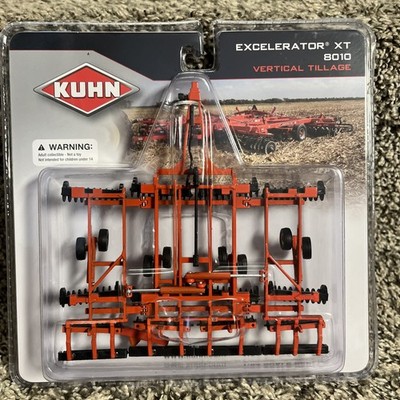 1:64 KUHN EQUIPMENT Excelerator XT 8010 Vertical Tillage Disk NEW!!