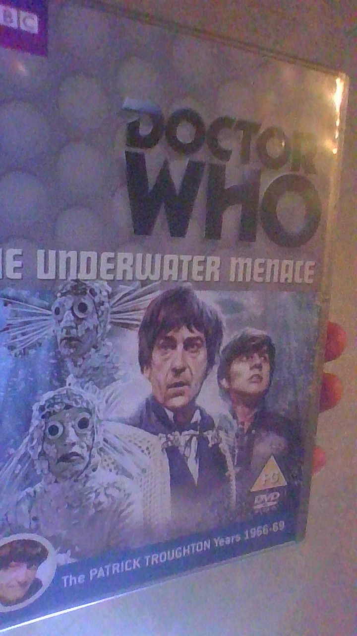Dr. Doctor Who:  The Underwater Menace  Patrick Troughton  BBC DVD   SILVER CASE