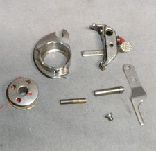 Vintage Singer Bobbin Case 32590 + Holder 66 ...
